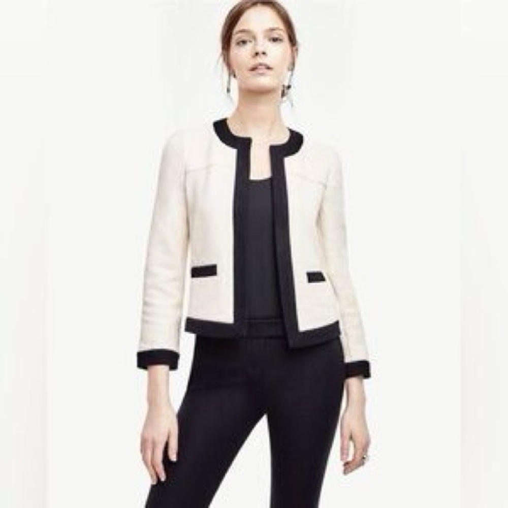 Ann Taylor Cream and Black crop Blazer size M (4-8)